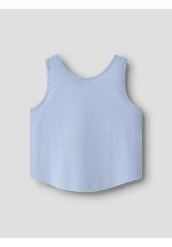 CAMISETA CELESTE FRESAS
